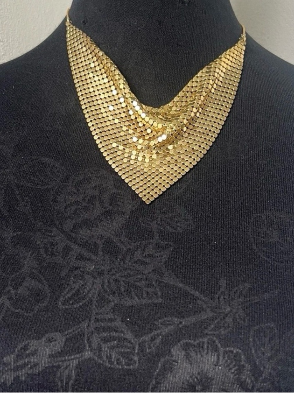 Vintage gold chainmail mesh mini bib choker necklace 16”